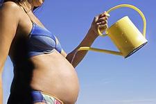 孕妇应该怎样对待肚子上的花纹？