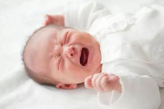 宝宝肚子鼓鼓的是怎么回事？为什么宝宝肚子会鼓鼓的