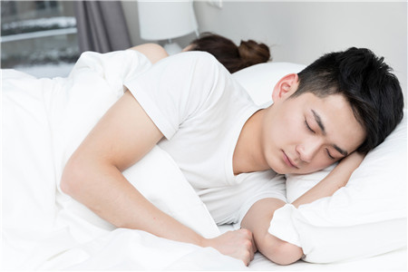 裸睡可以提高精子质量吗 裸睡对男性好吗？1