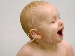 冬天如何给宝宝洗澡？冬季婴儿洗澡注意事项