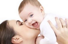 如何跟不到1岁的宝宝交流？和0-1岁宝宝交